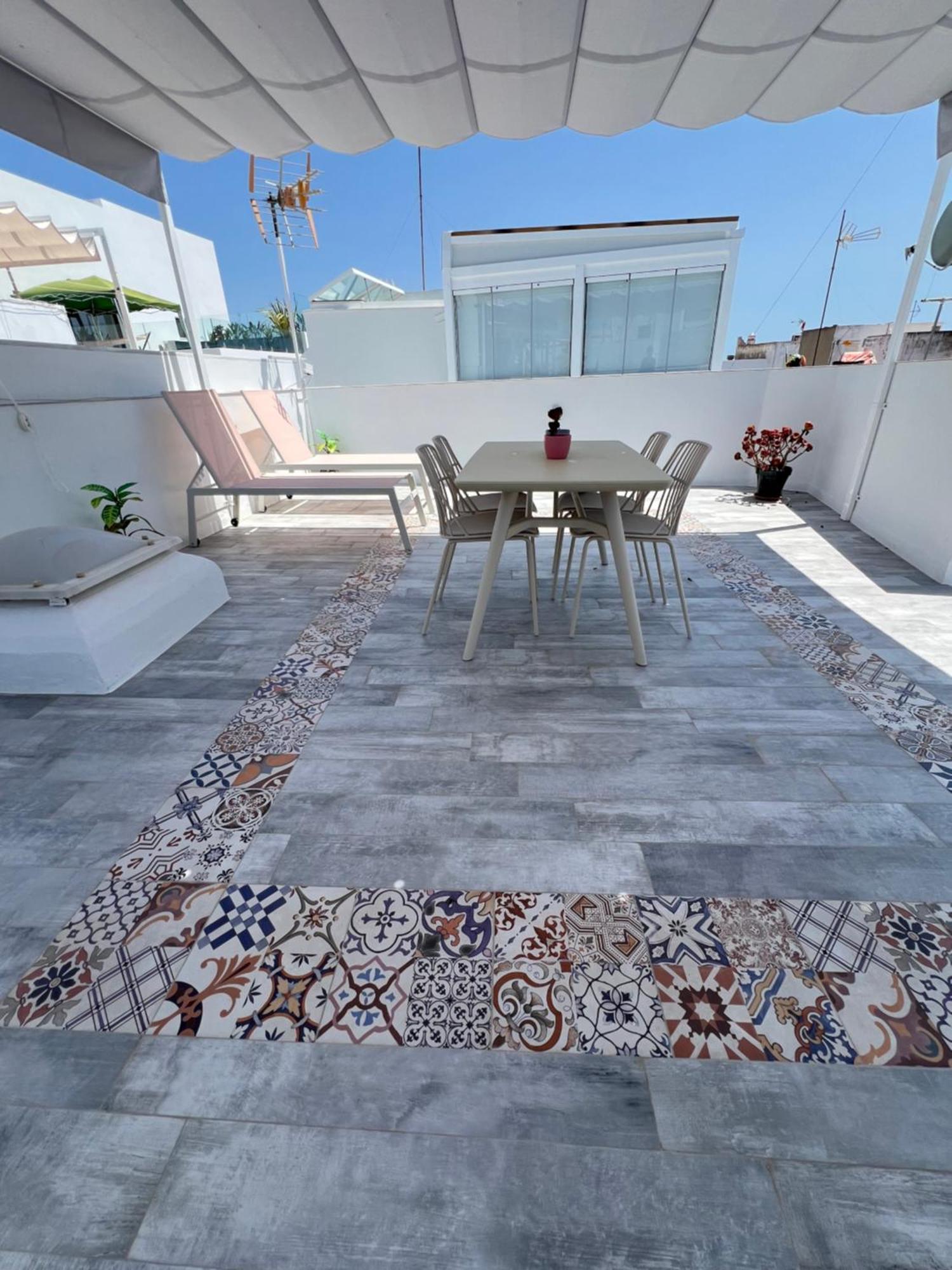 Vivienda Carolina•Terraza Privada Y Parking• Appartement Conil De La Frontera Buitenkant foto